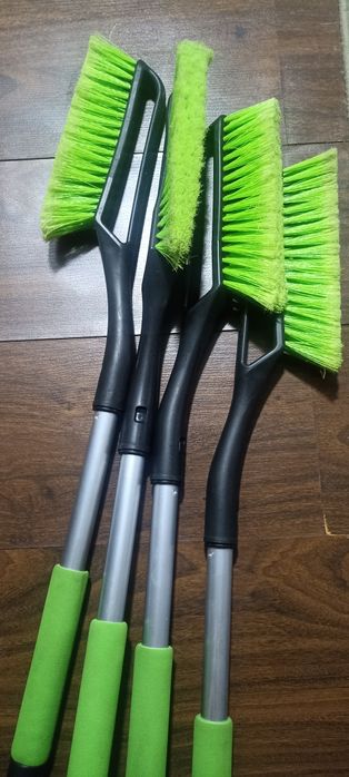 Щётка со скребком для авто