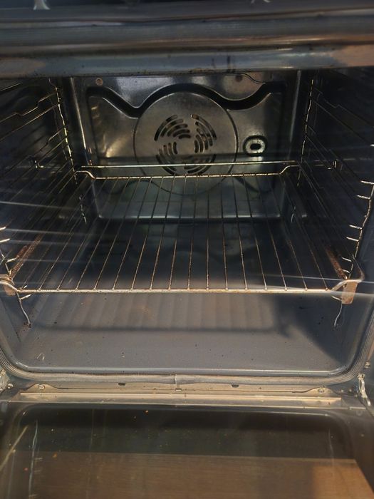 Вградена фурна Whirlpool