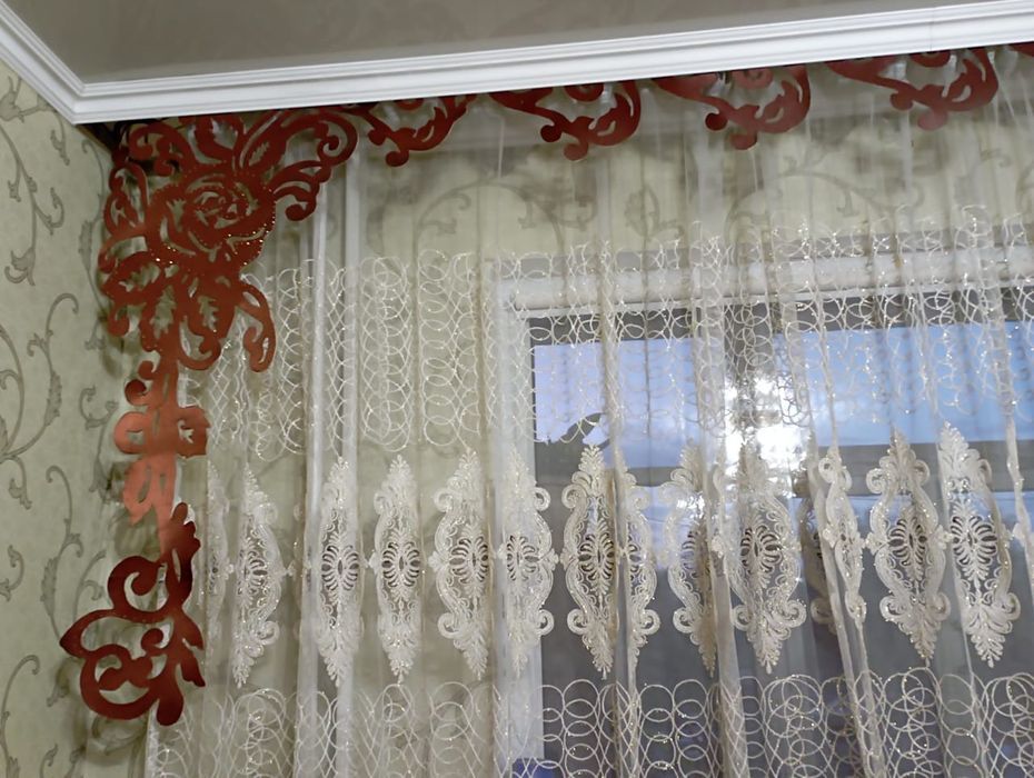 Ламбрекен с тюлью