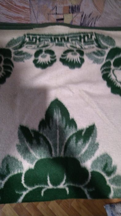 Одеяла 100%шерсть. В отличном состоянии