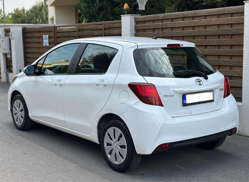 Toyota Yaris 2016 EURO 6 1.3Benzina 6 Viteze Carte Serviss