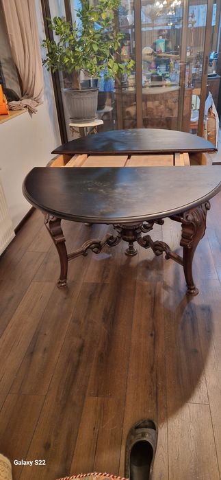 Vind masă ovală cu șase scaune