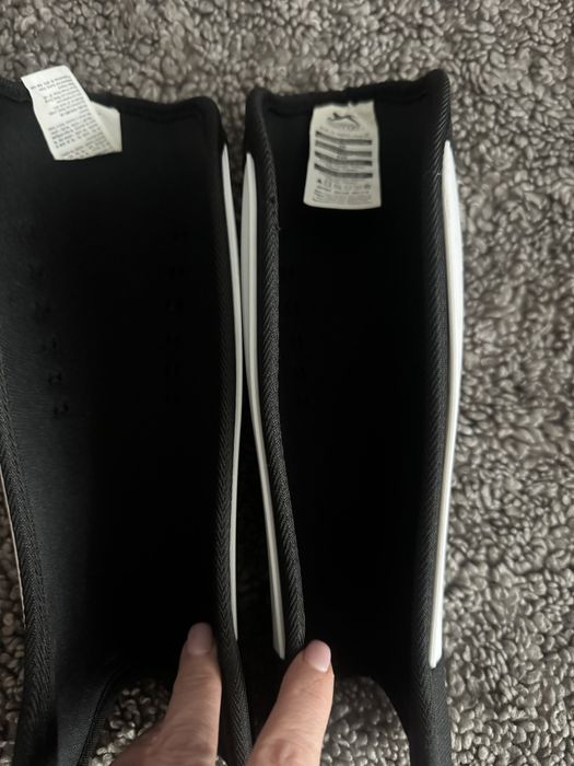 Apartoti fotbal ,hochey