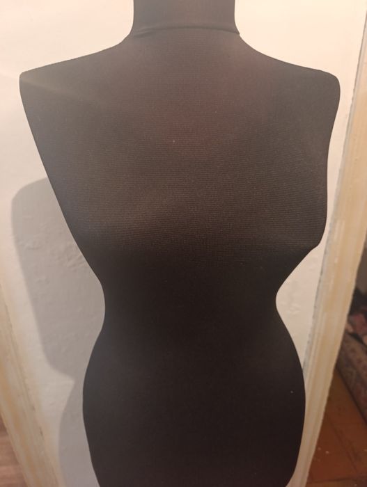 Продам маникена  в хорошем состоянии срочно