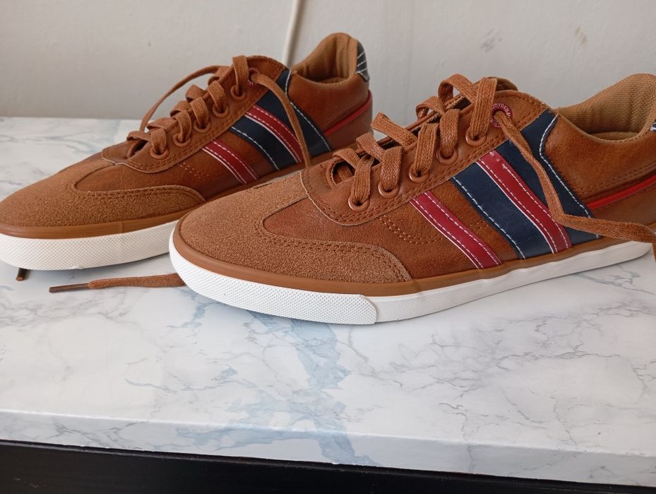 Дамски маратонки