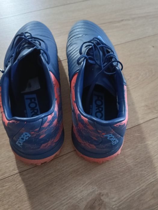 Adidași Nike sintetic