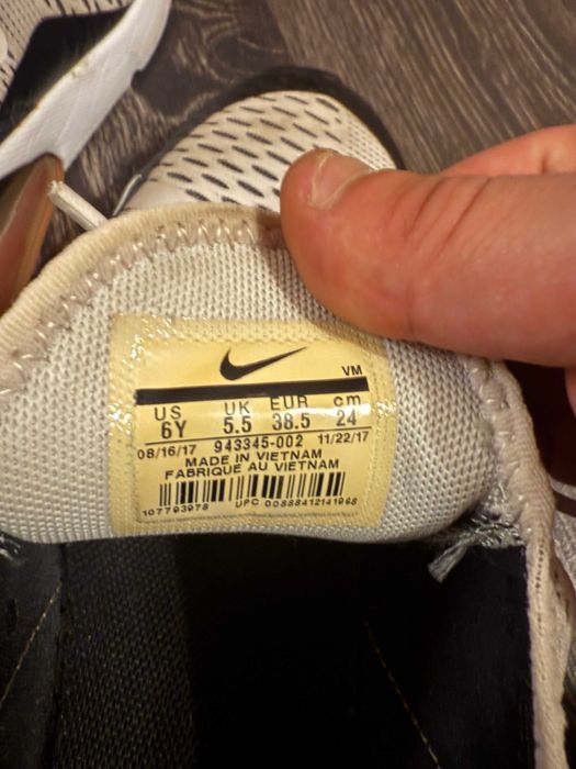 Nike Air Zoom 270 – Mărimea 38.5 EUR (US 6Y / UK 5.5)