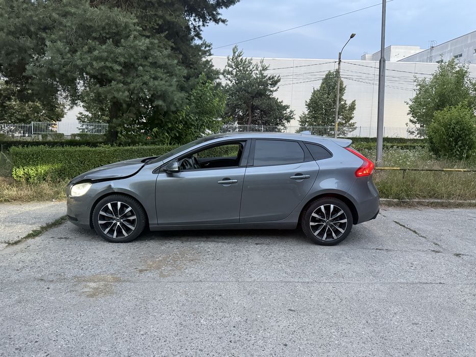 VOLVO V40 2019 — imagine 5