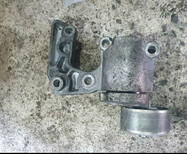 Натяжитель камри 40 2GR