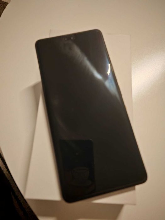 Honor 200 pro black impecabil la cutie