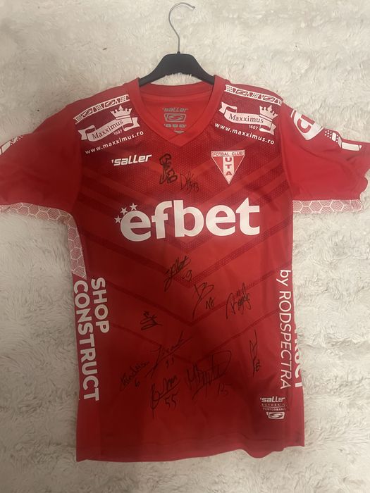 Vand tricou UTA arad semnat