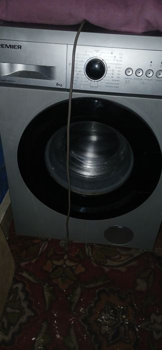 Стараний машинка сотилади