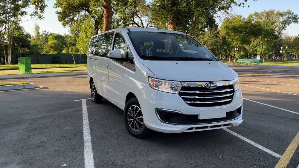 Jac M3 yangi sotuvda