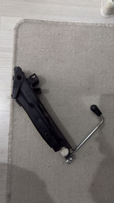 Set cric si cheie Skoda Fabia