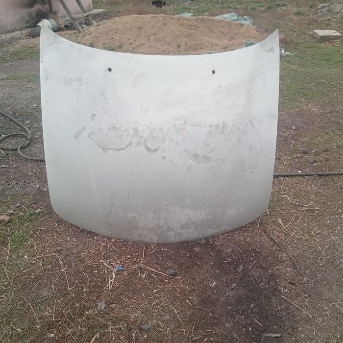 Продам капот на Митсубиси Галант