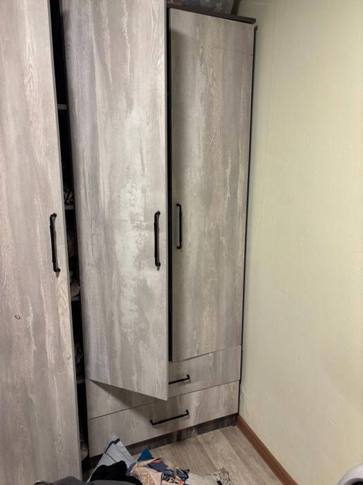 Шифоньер, шкаф 160см * 209 см