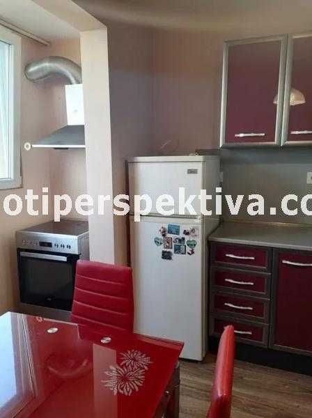 Продава се Тристаен апартамент в Пловдив, Изгрев - 68 кв.м за 881 €/кв.м - Снимка #2