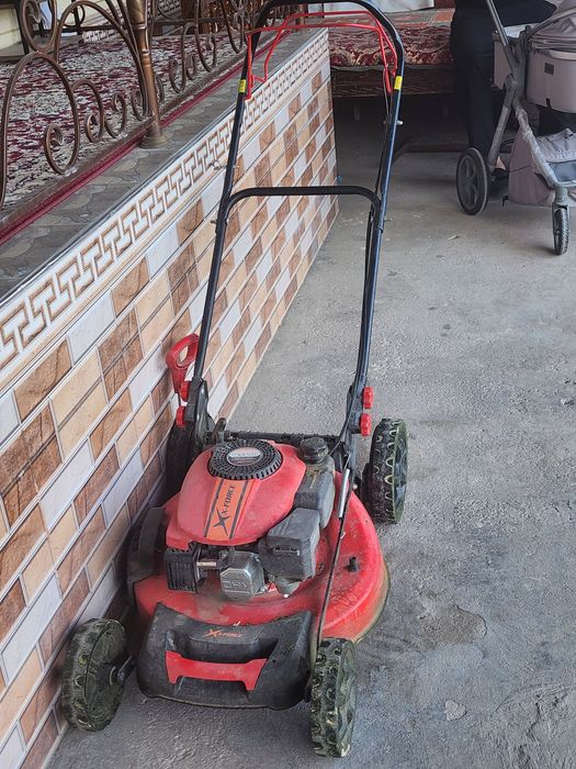 Gazonokasilka Benzinli Sotiladi
