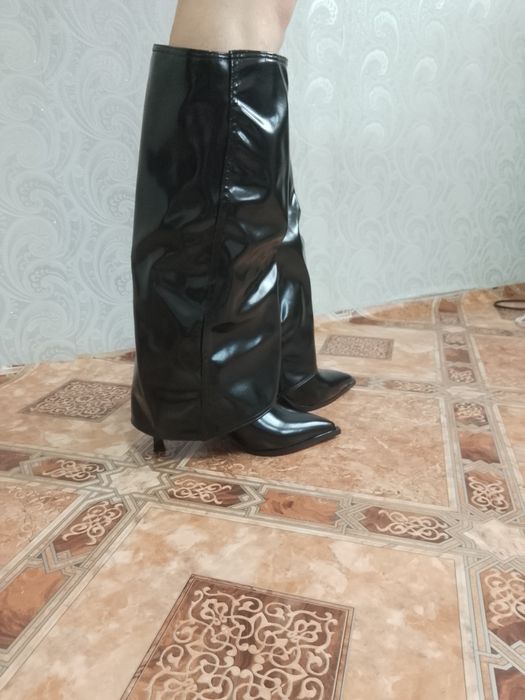 Модные женские сапоги