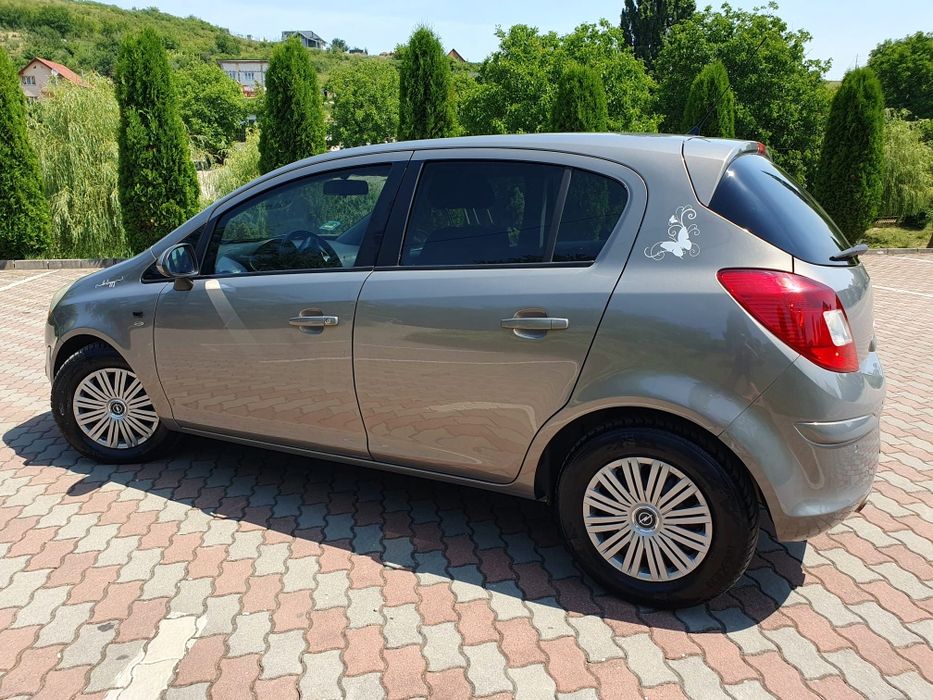 *Opel corsa facelift*1.4benzina*87cai*2012*euro5*germania adusa*