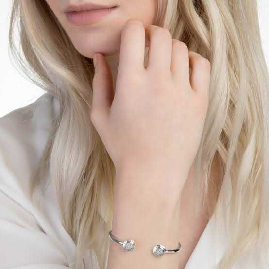 Bratara PANDORA deschisa logo, noua, pret excelent!
