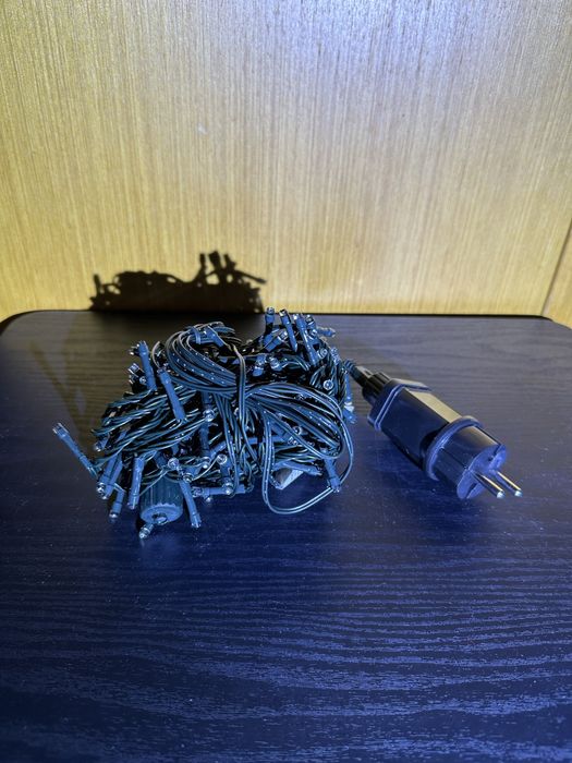 180 светещи LED лампички