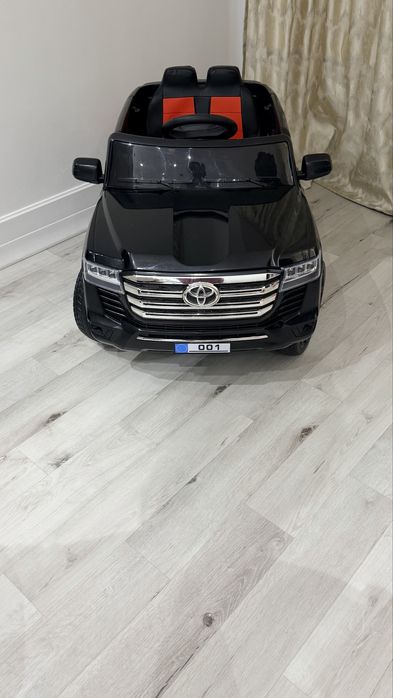 Электромобиль детский