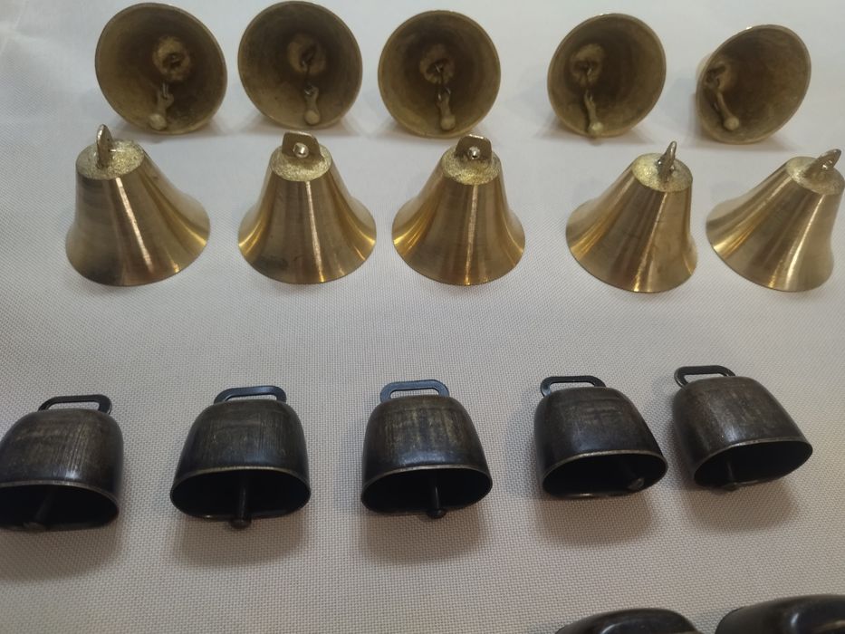 Звънци, чанове, хлопки, камбанки