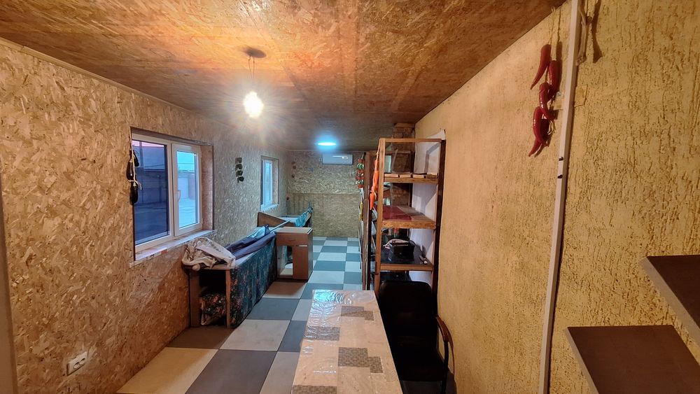 Сдам в аренду под Магазин или Овощной магазин.