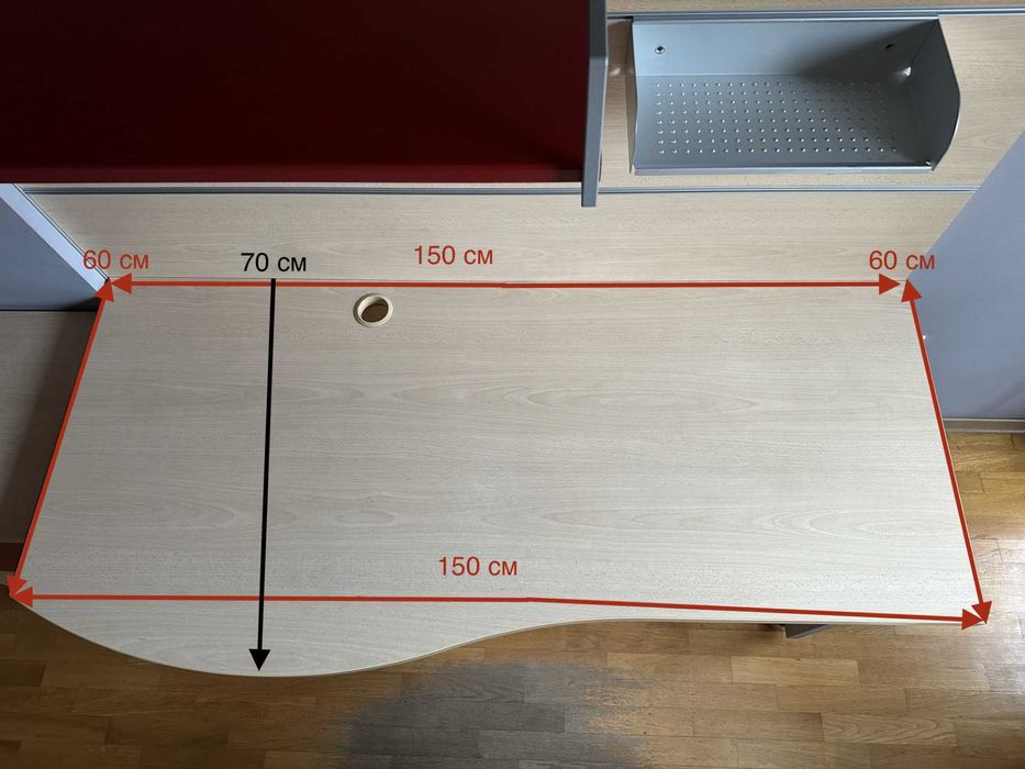 Италианско бюро с вграден шкаф