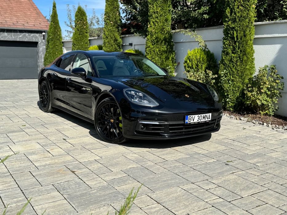 Porsche Panamera Persoana juridică vând Porsche Panamera E-Hybrid 462CP motor 2894CC