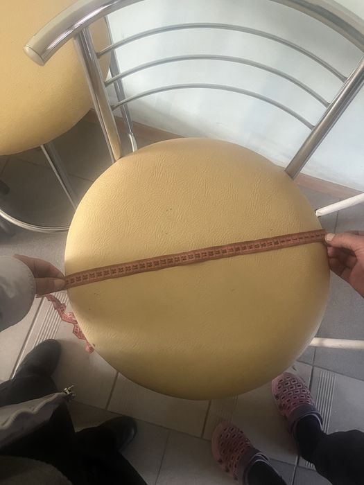 Продам барные стулья