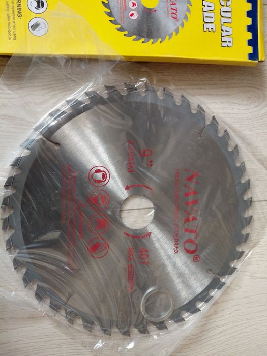 Отрезной диск по дереву