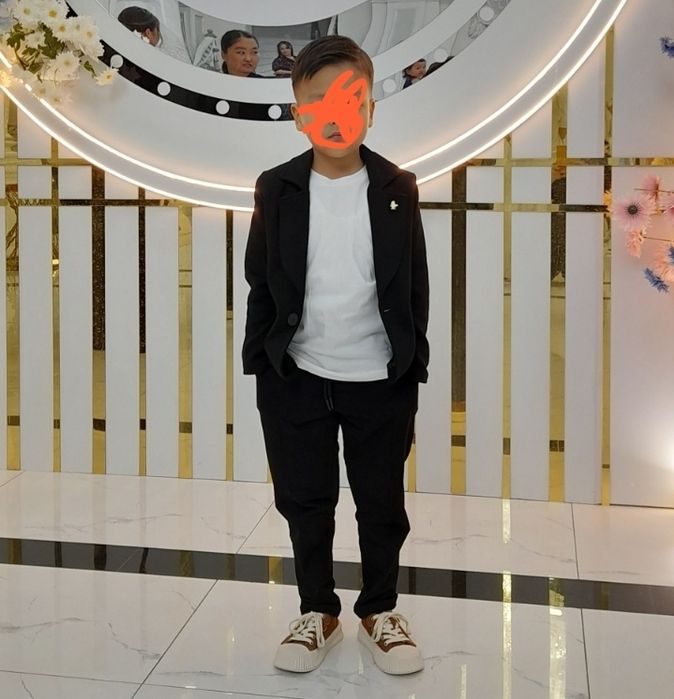 Костюм тройка 10000т