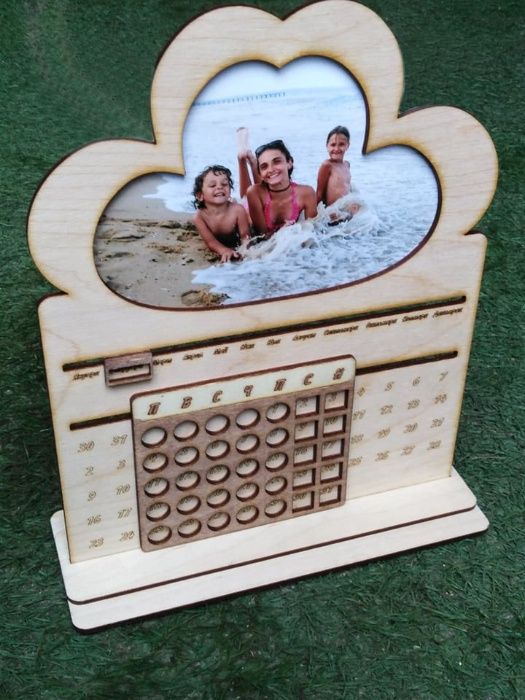 Вечен календар                                          .