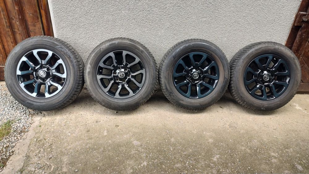 Vând jante originale Toyota Hilux265/65/17 și 265/60/18