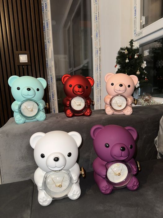 Луксозно Подаръчно Мече с Роза и Колие- Перфектният Романтичен Подарък