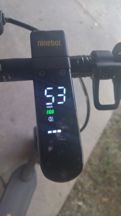 Электросамокат в отличном состоянии,