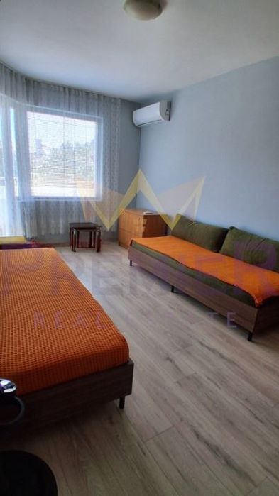 Двустаен апартамент, Окръжна болница