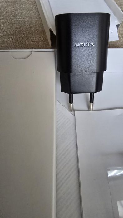 Продавам много запазен телефон Нокия 7.2