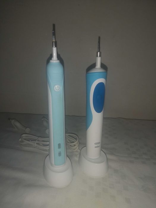 Periuță Oral B        .