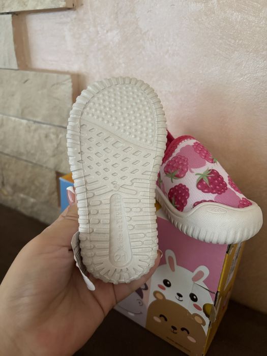 Нови пантофи Gezer номер 21