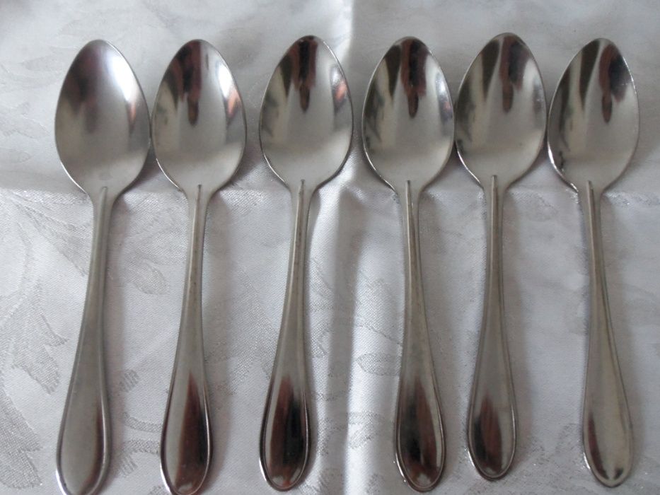 Порцеланов кувшин/каничка, Прибори за хранене.Чинии-дълбоки и плитки.