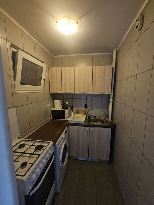 Vând apartament 2 camere decomandat, 42.4 mp – Drumul Taberei (Buclă) | Metrou la 3 min