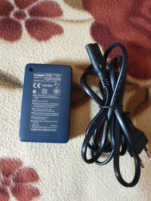 Продам оригинальное зарядное устройство Canon CB-2LVE