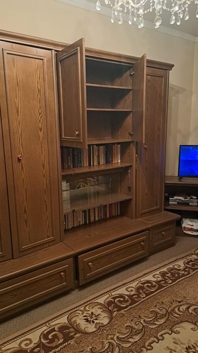 Продам стенку в зал