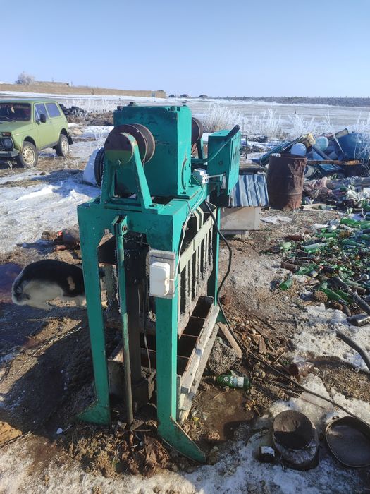 Шлакоблочный станок