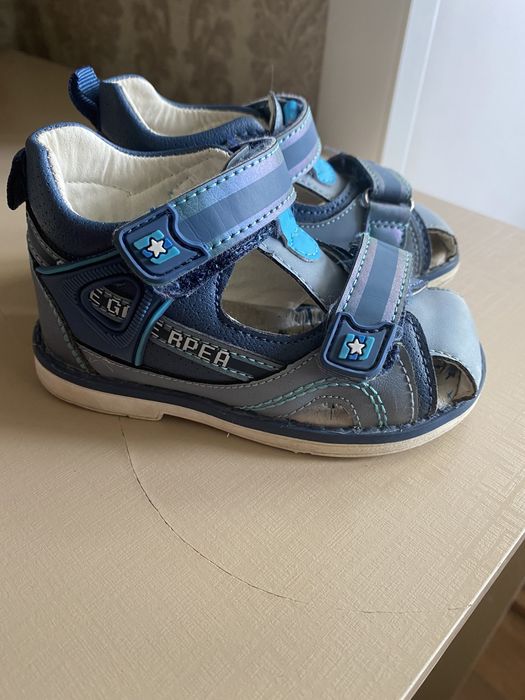 Сандали детские