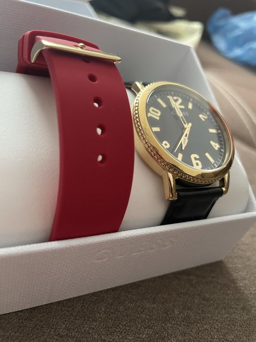 Se vinde ceas GUCCI original, achiziționat din magazin autorizat