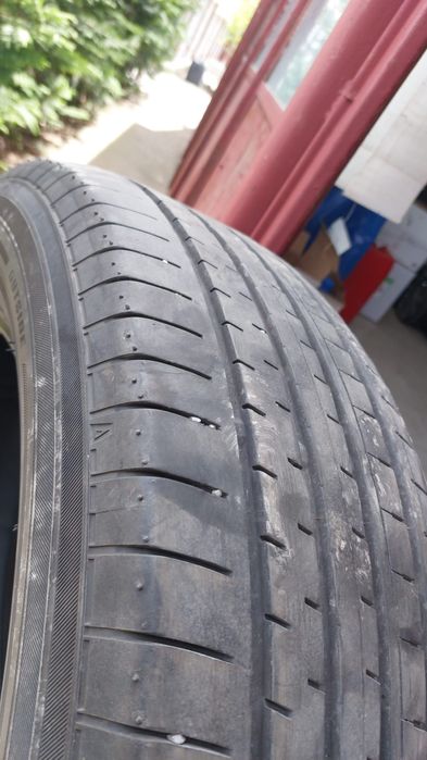 Anvelope Yokohama BluEarth XT AE61  235/60R18 103H